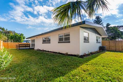 109 Standish Drive, Ormond Beach FL - photo 7 of 43