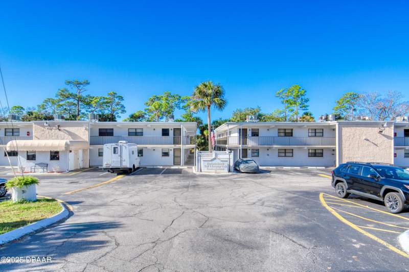 2 bedroom Condominium at 1504 Virginia Avenue #101, Daytona Beach Resort Golf & Country Club, Daytona Beach — photo 3