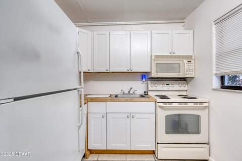 1504 Virginia Avenue #101, Daytona Beach FL - photo 6 of 41