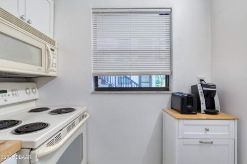 1504 Virginia Avenue #101, Daytona Beach FL - photo 7 of 41
