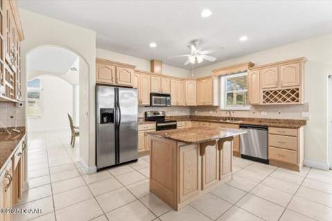 10 Capistrano Drive, Ormond Beach FL - photo 15 of 59