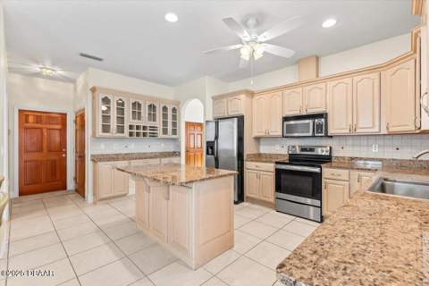 10 Capistrano Drive, Ormond Beach FL - photo 17 of 59