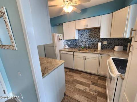 2800 N Atlantic Avenue #810, Daytona Beach FL - photo 13 of 38