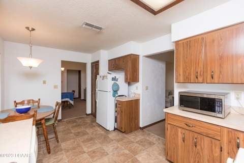 136 Hitching Post Drive, Daytona Beach FL - photo 11 of 52