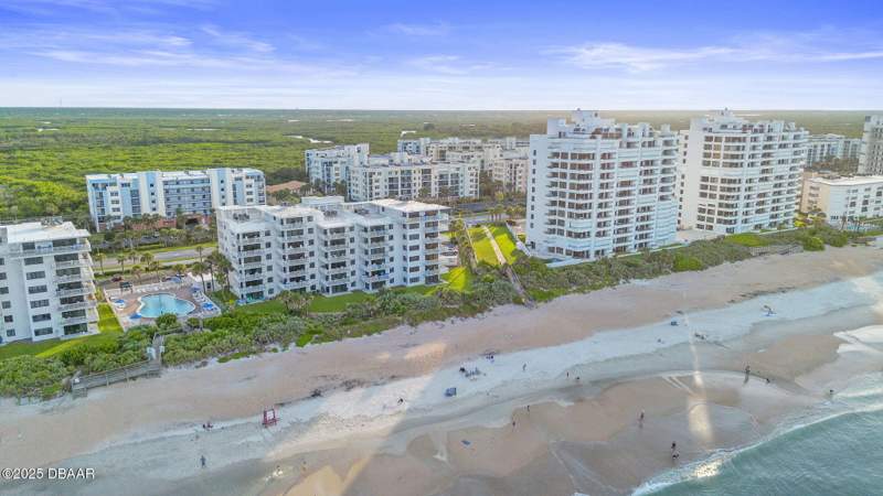 3 bedroom Condominium at 5300 S Atlantic Avenue #2303, Ocean Walk At New Smyrna Beach Building No 2 A Condo, New Smyrna Beach — photo 4