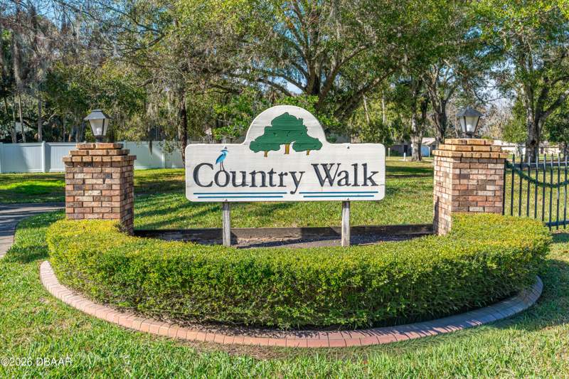 3 bedroom Single Family Residence at 3432 Country Walk Drive, Country Walk, Port Orange — photo 2