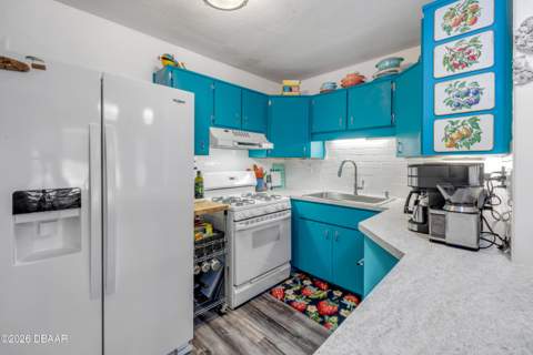 2805 Saxon Drive, New Smyrna Beach FL - photo 13 of 54