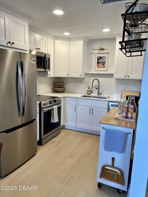 41 Brooks Drive, Ormond Beach FL - photo 6 of 27