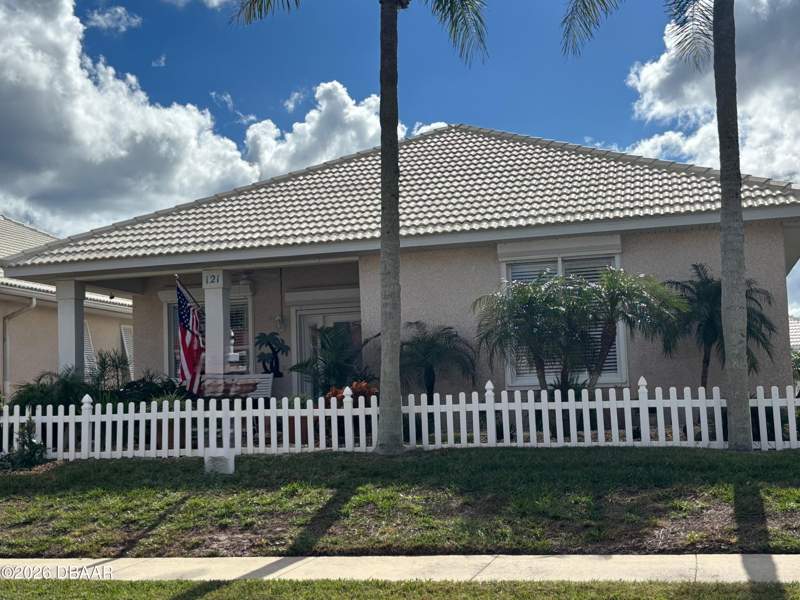 3 bedroom Single Family Residence at 121 Florida Shores Boulevard, Key Colony, Daytona Beach — photo 2
