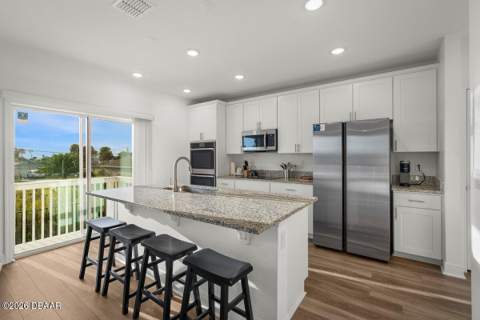 3828 S Atlantic Avenue, Daytona Beach Shores FL - photo 6 of 56
