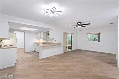 109 Nathan Hale Court, Daytona Beach FL - photo 16 of 48