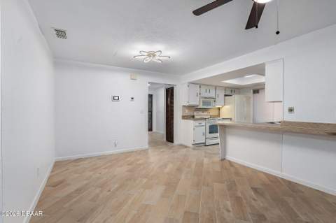 109 Nathan Hale Court, Daytona Beach FL - photo 17 of 48