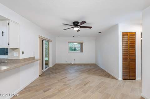 109 Nathan Hale Court, Daytona Beach FL - photo 18 of 48