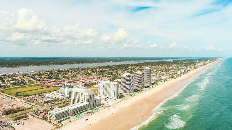 0 bedroom Condotel at 2700 N Atlantic Avenue #342, Daytona Beach Resort And Conference Center, Daytona Beach — photo 3