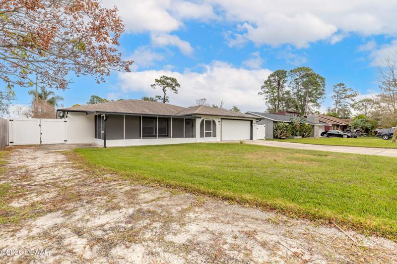 3 bedroom Single Family Residence at 2509 Milton Avenue, Not on the List, New Smyrna Beach — photo 2