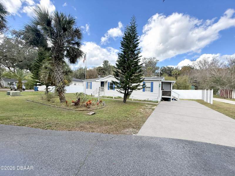 3 bedroom Manufactured Home at 2031 Porto Boulevard, Mission Oaks, New Smyrna Beach — photo 4