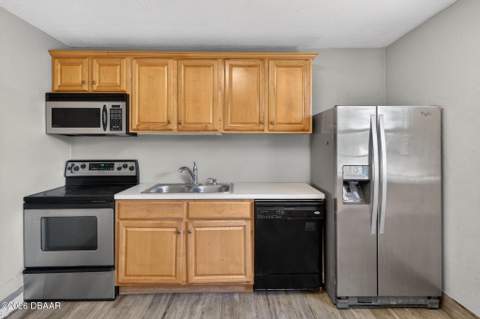 1806 James Street, South Daytona FL - photo 13 of 34