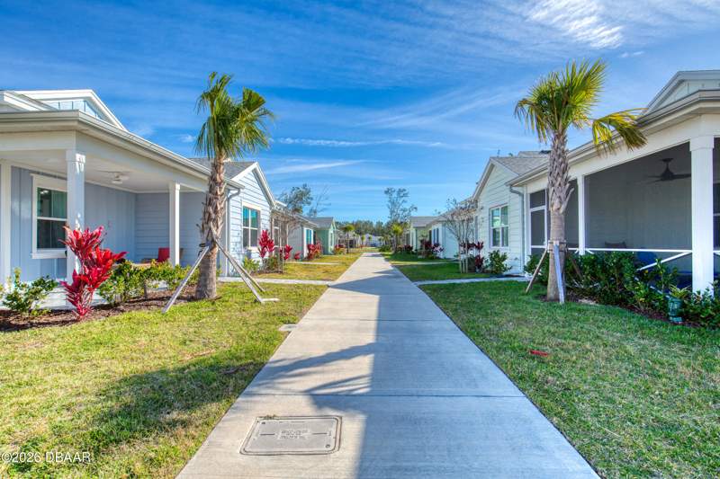 2 bedroom Single Family Residence at 198 Gypsy Palace Lane, Latitude, Daytona Beach — photo 2