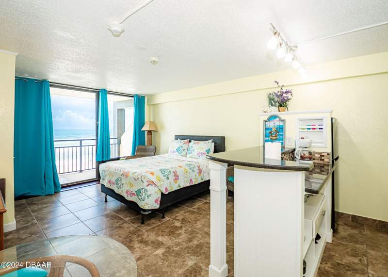 0 bedroom Condotel at 2301 S Atlantic Avenue #435, Hawaiian Inn Lc, Daytona Beach — photo 2