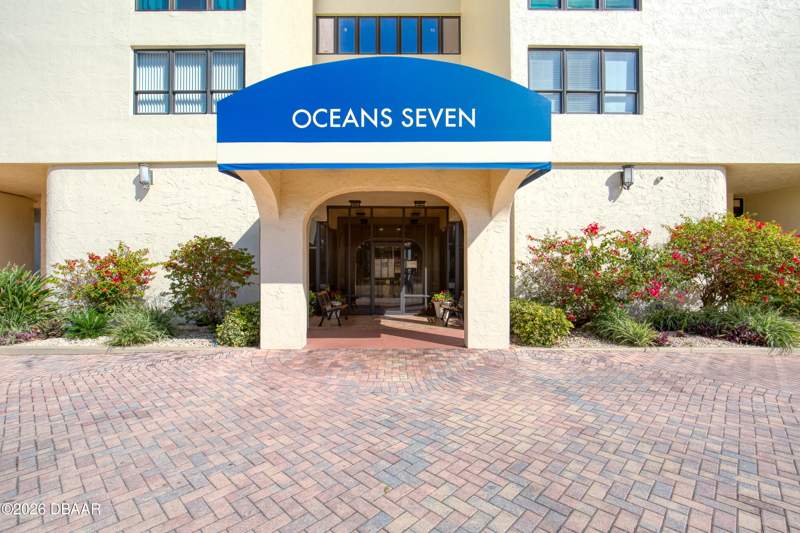 1 bedroom Condominium at 2947 S Atlantic Avenue #1805, Oceans Seven Condo, Daytona Beach Shores — photo 4