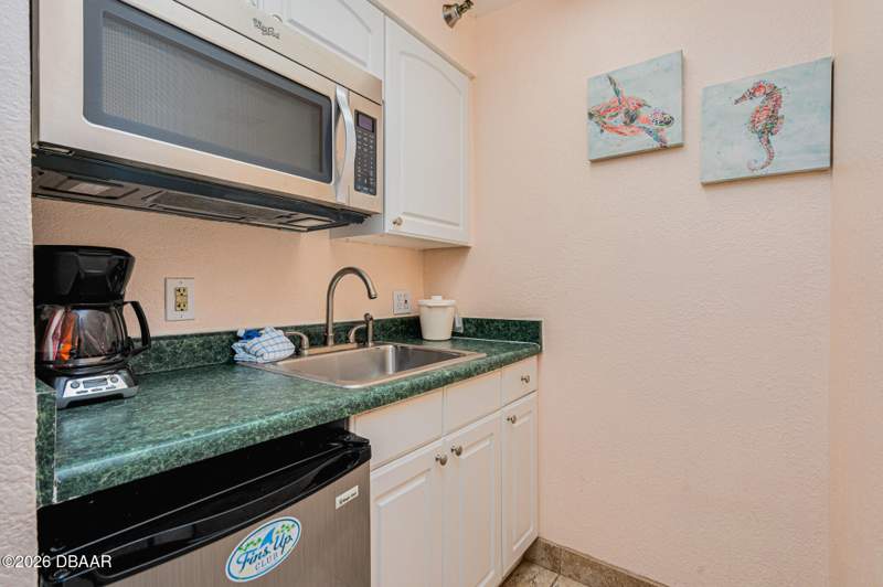 0 bedroom Condotel at 313 S Atlantic Avenue #212, Fountain Beach Resort Condo, Daytona Beach — photo 4