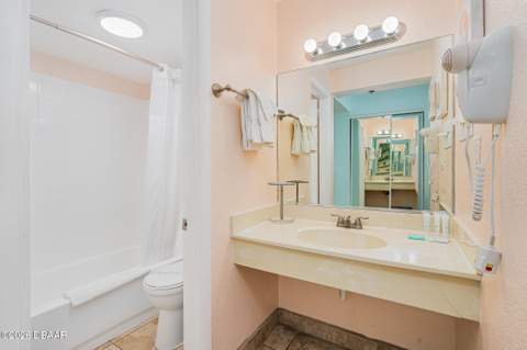 313 S Atlantic Avenue #212, Daytona Beach FL - photo 11 of 34