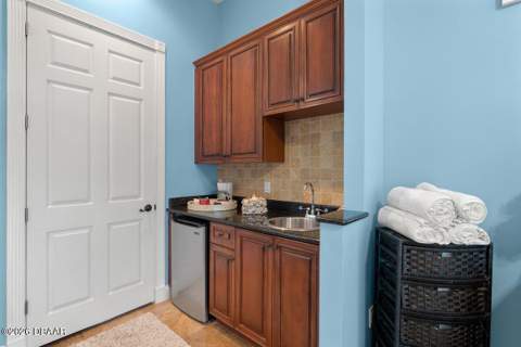 4606 Oak Hammock Court, Ponce Inlet FL - photo 15 of 122