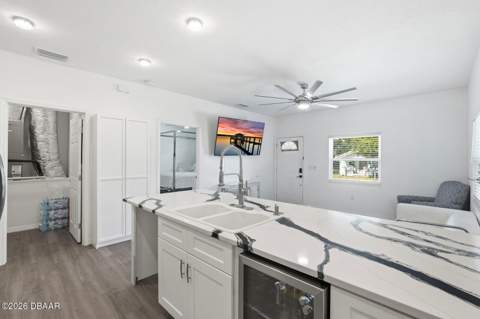 557 Live Oak Avenue, Daytona Beach FL - photo 12 of 33