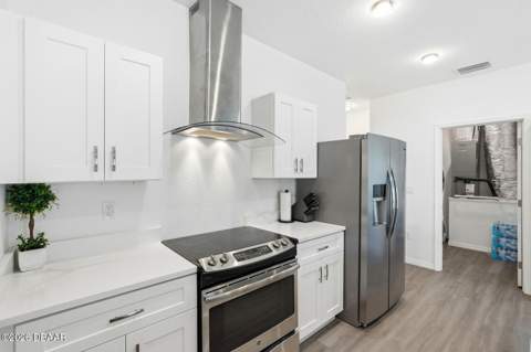 557 Live Oak Avenue, Daytona Beach FL - photo 13 of 33