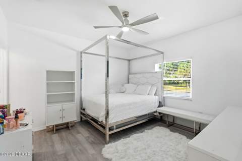 557 Live Oak Avenue, Daytona Beach FL - photo 15 of 33