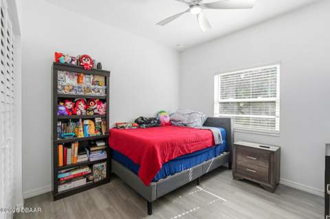 557 Live Oak Avenue, Daytona Beach FL - photo 19 of 33