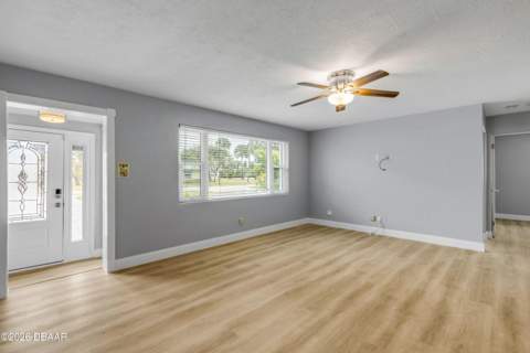 921 E 2nd Avenue, New Smyrna Beach FL - photo 15 of 69