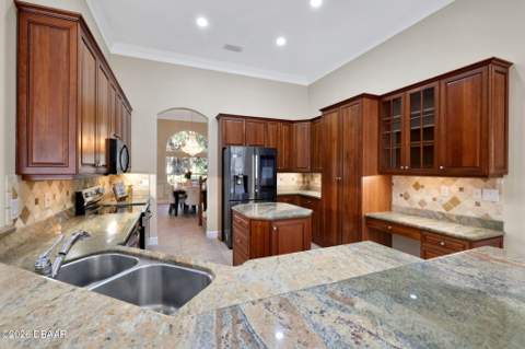 11 Cypress Hollow Lane, Ormond Beach FL - photo 10 of 31