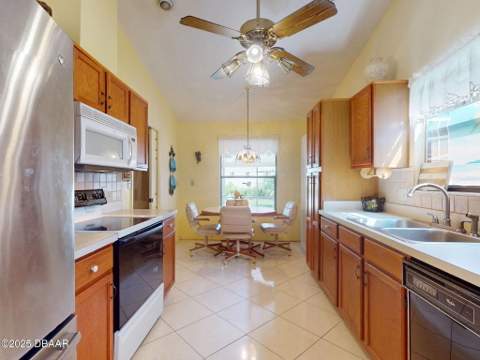 686 Middlebury Loop, New Smyrna Beach FL - photo 17 of 53