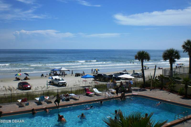 3 bedroom Condotel at 1909 S Atlantic Avenue #517, Oceanside Inn, Daytona Beach Shores — photo 4