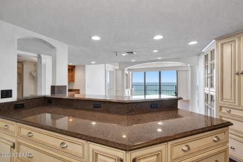 2425 S Atlantic Avenue #1105, Daytona Beach Shores FL - photo 16 of 73