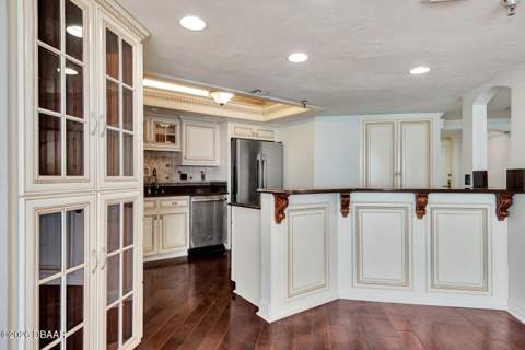 2425 S Atlantic Avenue #1105, Daytona Beach Shores FL - photo 14 of 73
