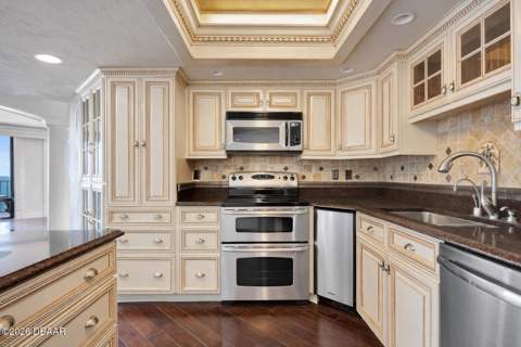 2425 S Atlantic Avenue #1105, Daytona Beach Shores FL - photo 19 of 73