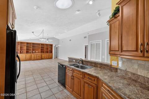114 Roble Lane, Ormond Beach FL - photo 13 of 66