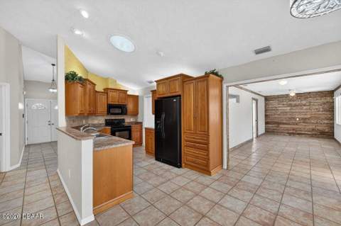 114 Roble Lane, Ormond Beach FL - photo 11 of 66