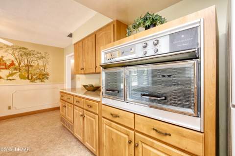 308 Navajo Avenue, Ormond Beach FL - photo 11 of 89