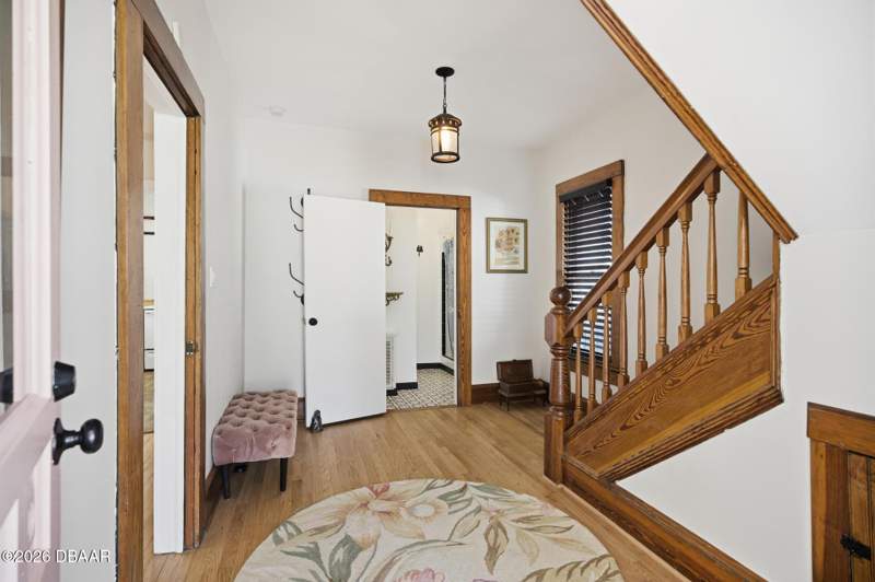 3 bedroom Single Family Residence at 830 S Beach Street, Not In Subdivision, Daytona Beach — photo 5