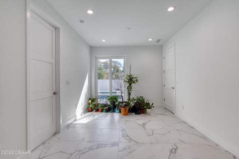 206 N Halifax Avenue, Daytona Beach FL - photo 15 of 96