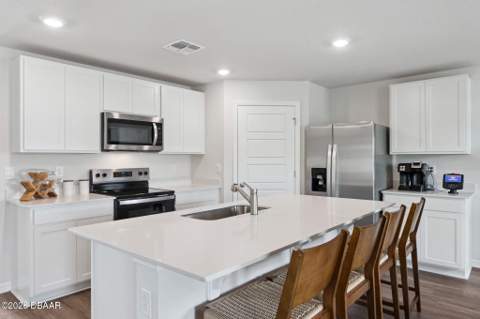 1708 W Chapel Drive, Deltona FL - photo 8 of 26