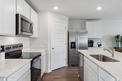 1708 W Chapel Drive, Deltona FL - photo 9 of 26