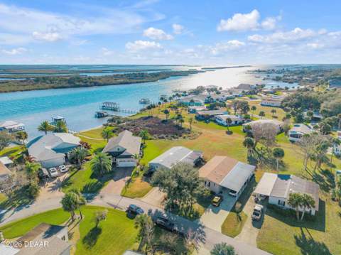 290 Navajo Drive, Oak Hill FL - photo 11 of 58