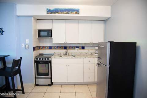 2301 S Atlantic Avenue #330, Daytona Beach Shores FL - photo 7 of 26