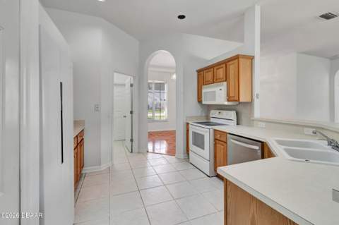 472 Quail Hill Drive, DeBary FL - photo 12 of 47