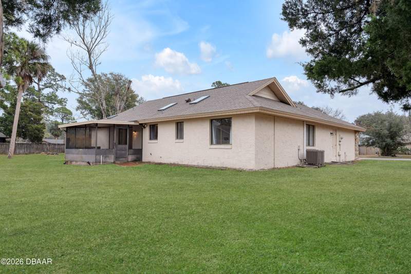 3 bedroom Single Family Residence at 6145 Del Mar Drive, Riverwood Plantation, Port Orange — photo 5