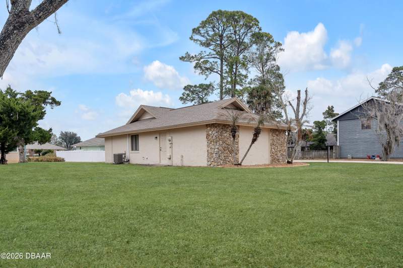 3 bedroom Single Family Residence at 6145 Del Mar Drive, Riverwood Plantation, Port Orange — photo 2
